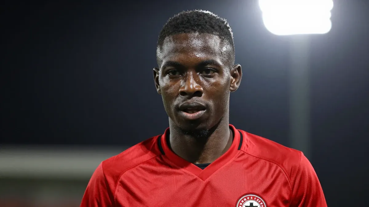 Brentford have completed the £40m signing of Senegal left-back El Hadji Malick Diouf from West Ham on a five-year deal...
