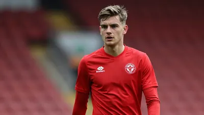 Brentford weigh loan exit for Benjamin Arthur as Celtic push